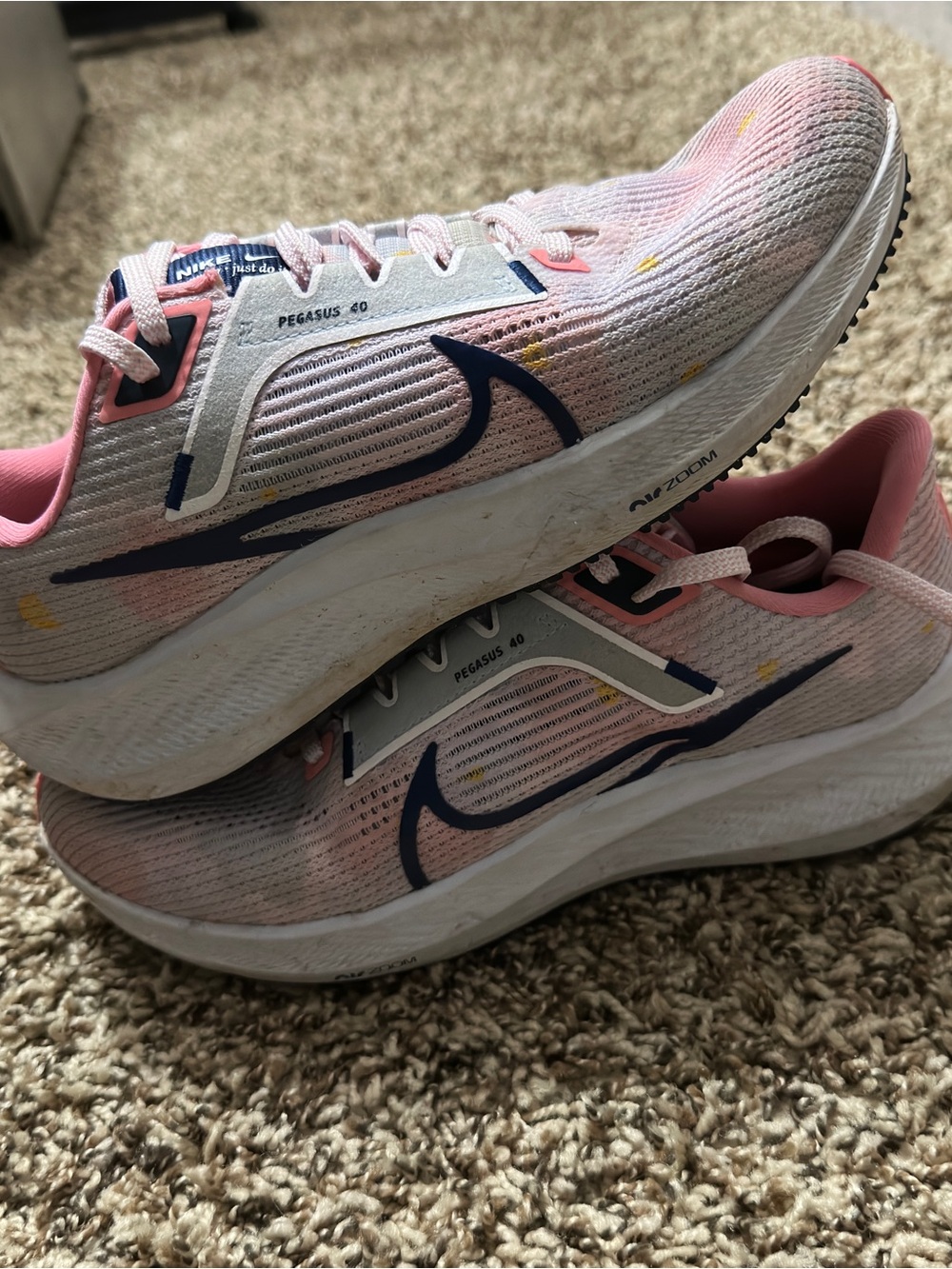 Nike Womens Size 7.5 Air Zoom Pegasus 40 Running Max Sneakers Pink/Navy Shoes